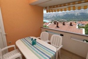 Apartman za 4-5 osoba na 2 katu sa pogledom na more